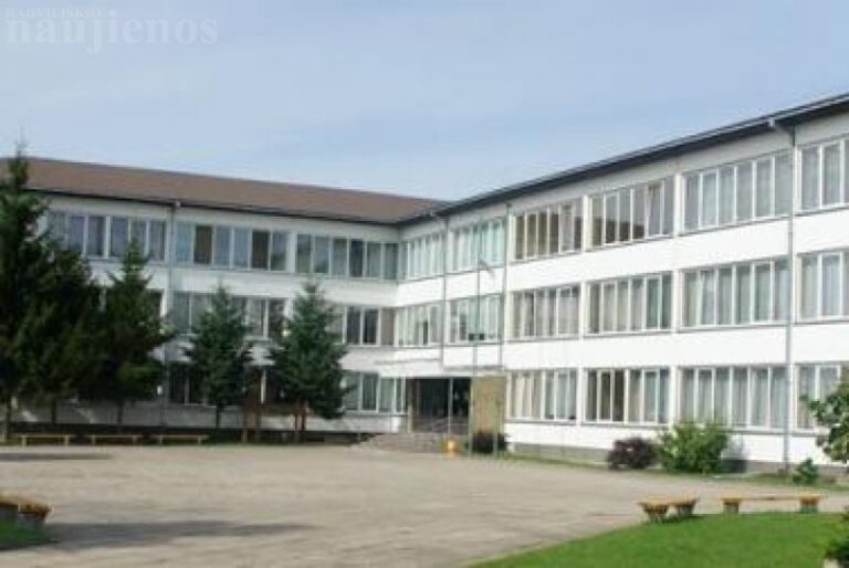 Visos dienos mokykla – džiaugsmas vaikams, pagalba tėvams