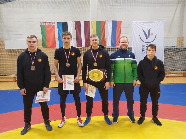 Imtynininkai vėl garsina Radviliškį