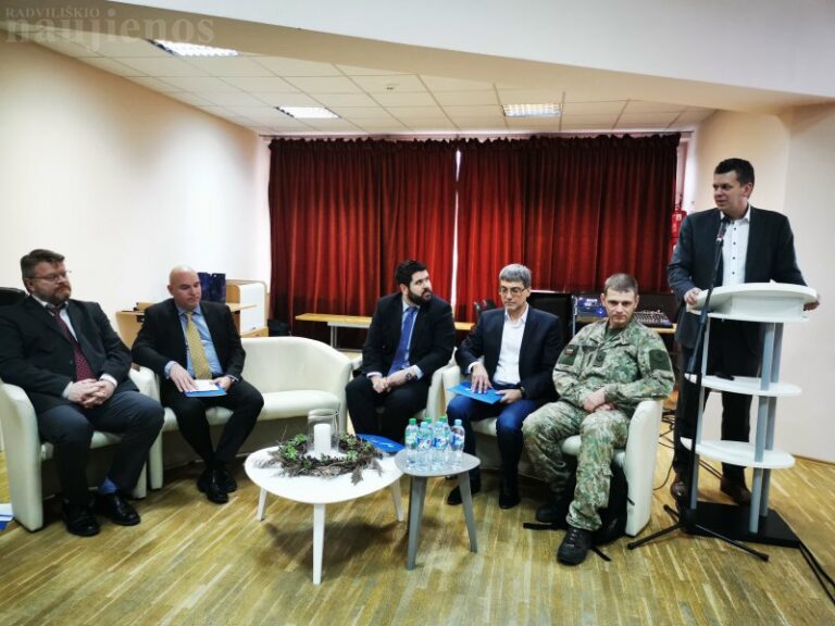 Apie oro gynybą kalbėta konferencijoje Radviliškyje