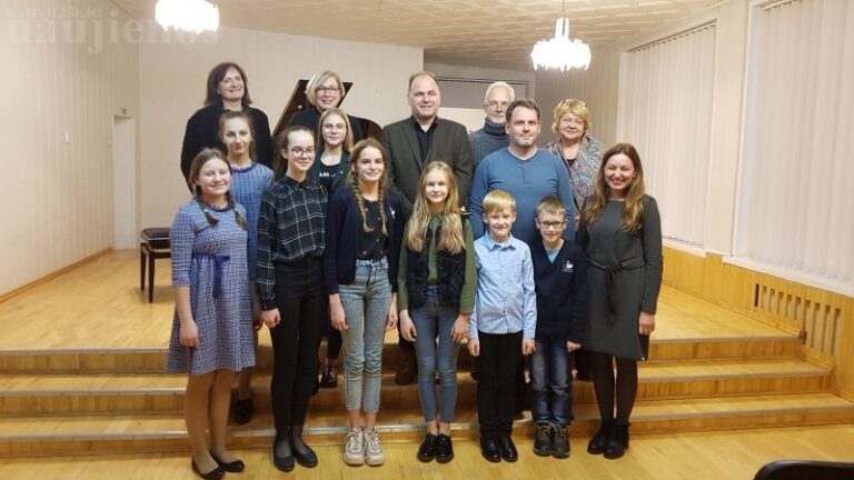 Garsaus pianisto pamokos – Radviliškio muzikos mokyklos auklėtiniams ir pedagogams