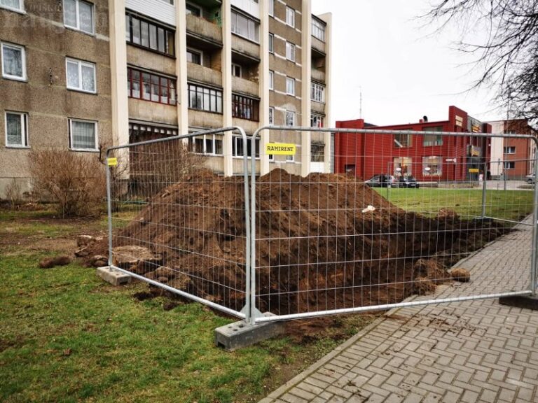 Radviliškiečių patogumui – pusiau požeminiai konteineriai