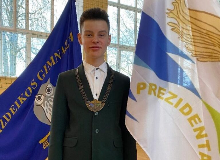 Naujasis Lizdeikos gimnazijos prezidentas – Dovydas Paškauskas