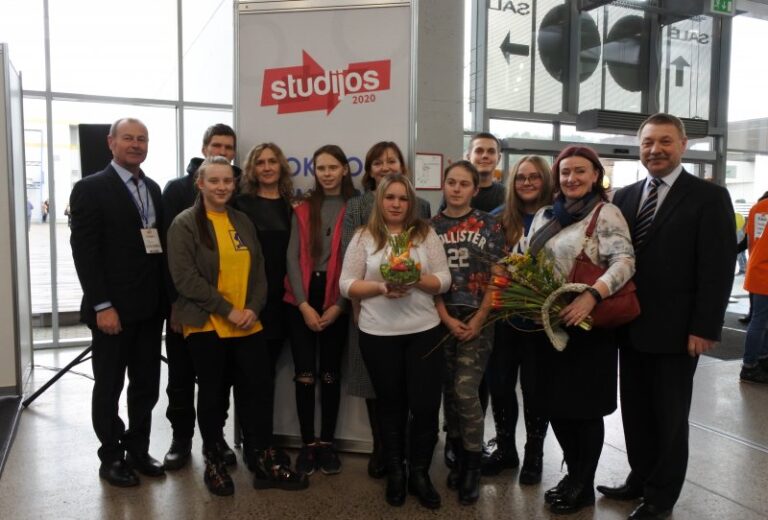 Radviliškio technologijų ir verslo mokymo centras dalyvavo parodoje „Studijos 2020“