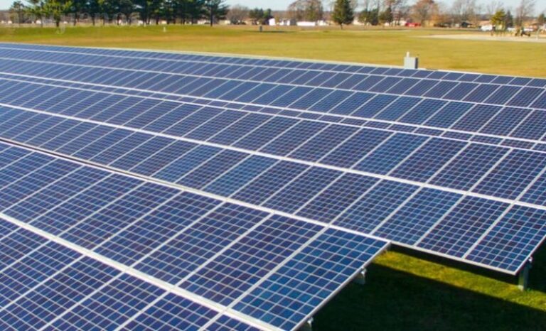 Radviliškio rajone – trijų hektarų saulės elektrinių parkas