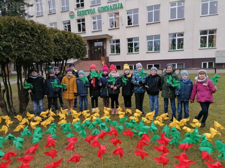 Šeduvoje – tūkstančiai laisvės vėjo malūnėlių