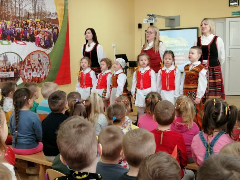 „Žvaigždutėje“ surengta respublikinė patriotinio eilėraščio deklamavimo šventė