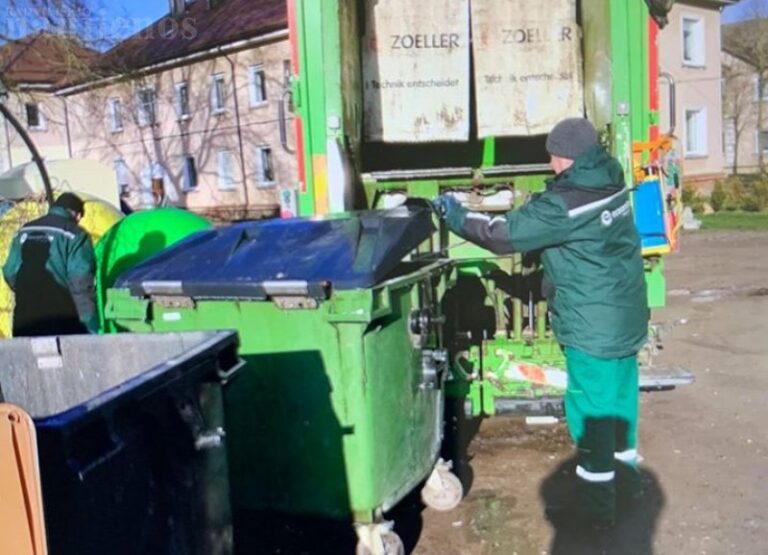 Radviliškio rajone dezinfekuojami konteineriai