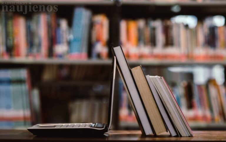 Bibliotekose leidžiama naudotis kompiuterių ir interneto skaityklomis