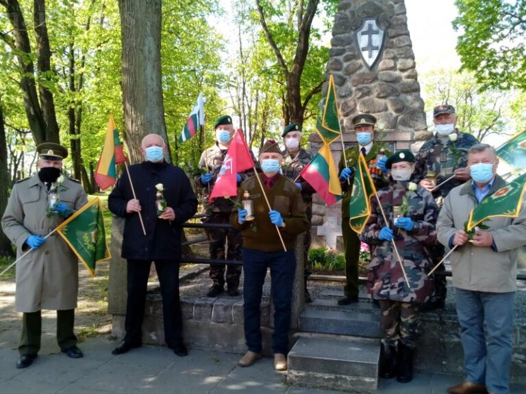 Radviliškio rajone paminėta Partizanų pagerbimo, kariuomenės ir visuomenės vienybės diena