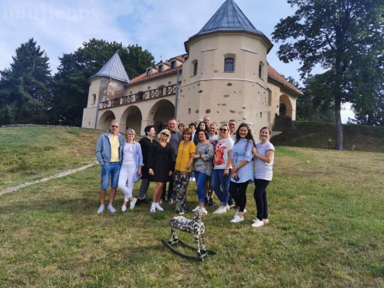Gražinos pagrindinės mokyklos pedagogai dvi dienas keliavo po Lietuvą