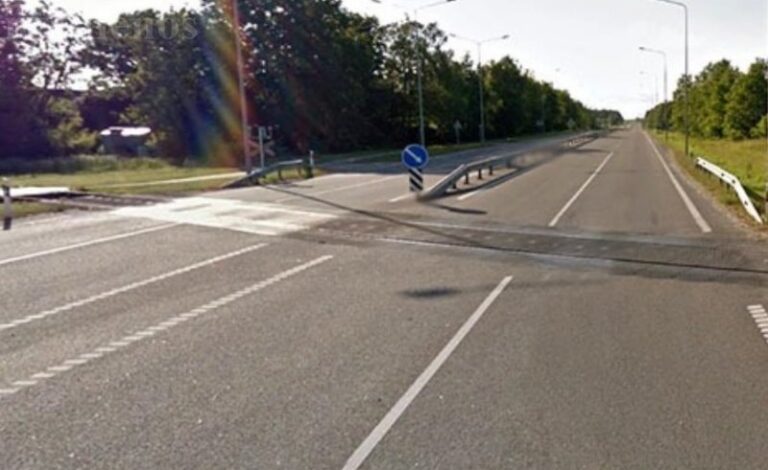 Radviliškyje tvarkoma geležinkelio pervaža