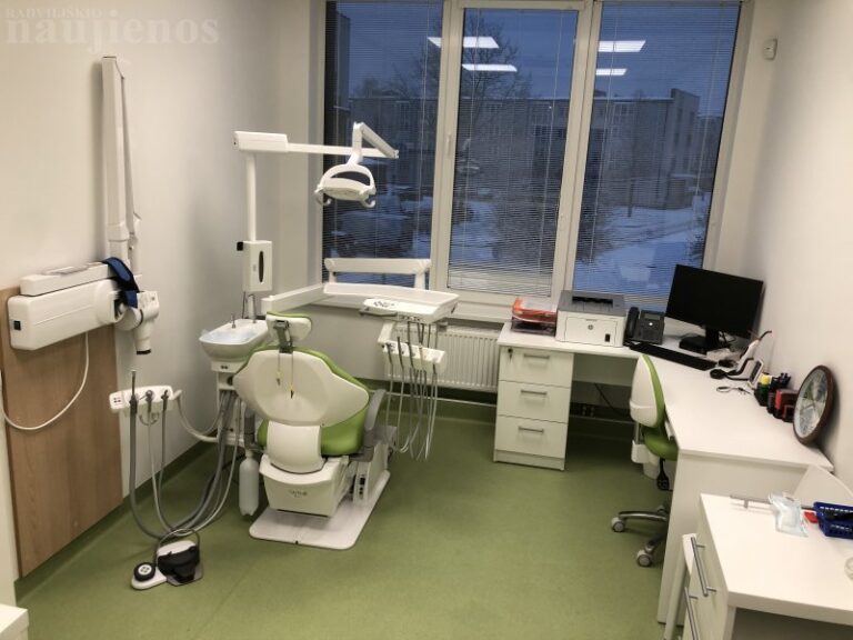 Pacientų ilgai laukta žinia: nebelieka dantų protezavimo eilių