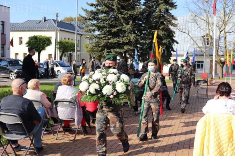 Šeduvoje pagerbti už Lietuvos laisvę kovoję partizanai
