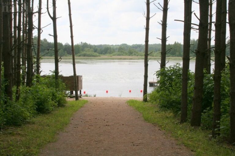 Eibariškių tvenkinio ir Arimaičių ežero vanduo – tinkamas maudynėms