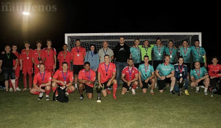 Naktinio futbolo turnyre Radviliškio komanda iškovojo „sidabrą“, o Šeduvos – „bronzą“