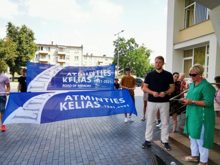 Radviliškyje paminėtas žydų bendruomenės sunaikinimo 80-metis