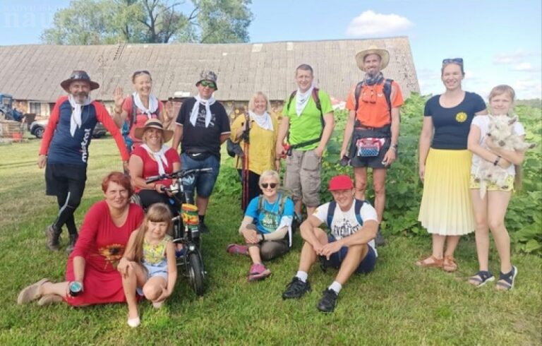 Žygio „Mums pakeliui“ dalyviai svetingai priimti Radviliškio rajone