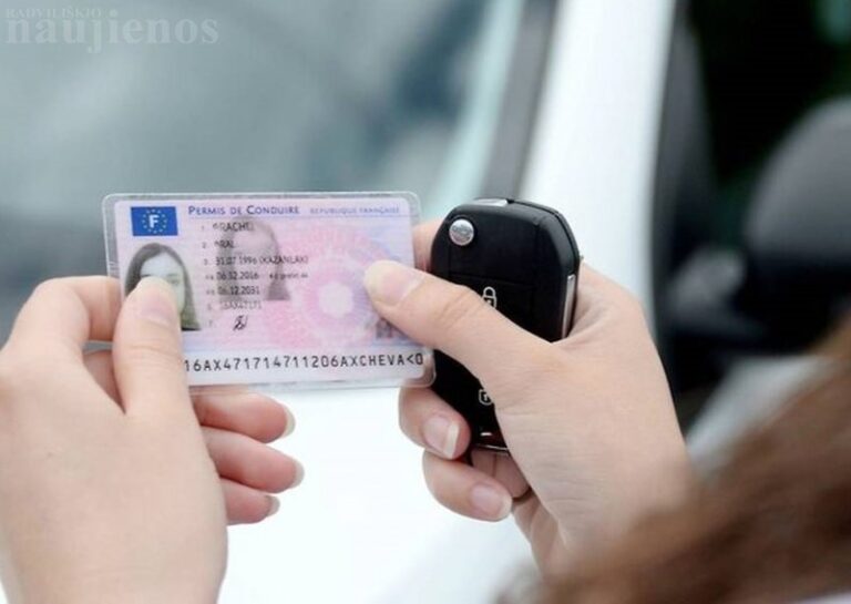 Automobilių vairuotojai galės vairuoti ir lengvąjį motociklą, reikės išpildyti tik vieną reikalavimą