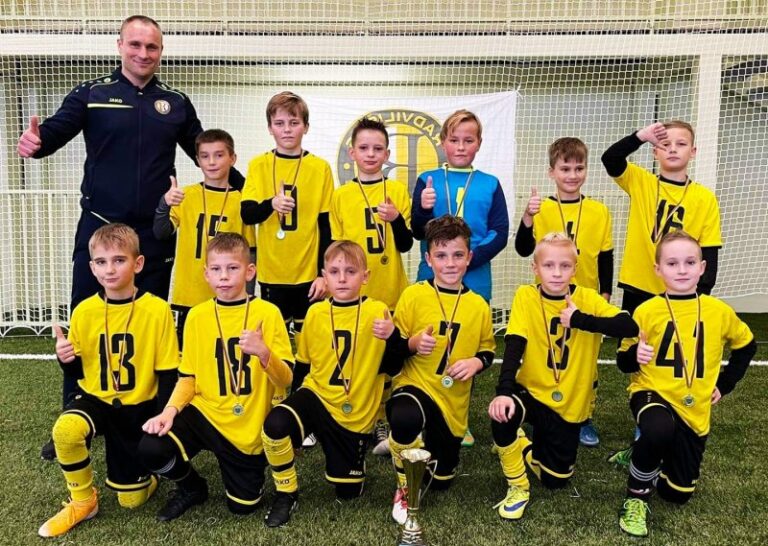 Radviliškio futbolininkai tapo turnyro nugalėtojais