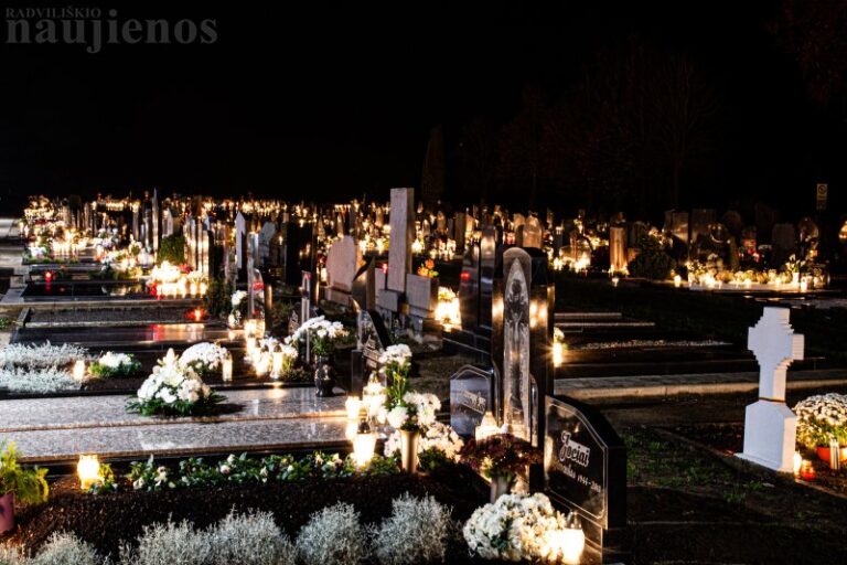 Lietuviai per Vėlines išpuošia kapus, o po jų – negrįžta ir palieka tonas atliekų