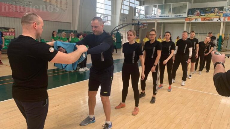 Mokytojų sporto varžytuvėse pergalę šventė Šeduvos gimnazijos komanda