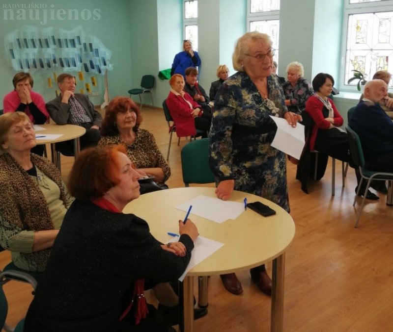 Svečius pasveikino Viešosios bibliotekos direktoriaus pavaduotoja Vida Marcinkienė.