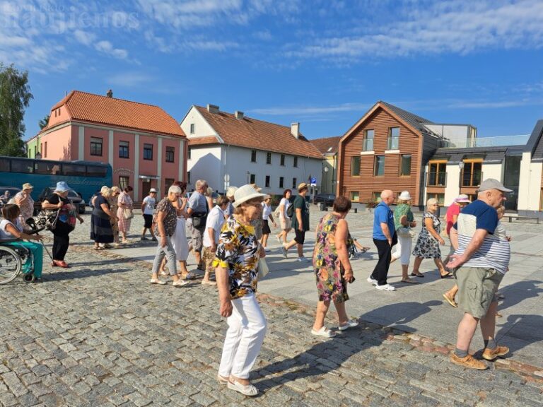 Radviliškio rajono neįgalieji daug įdomaus pamatė keliaudami po Kėdainių rajoną