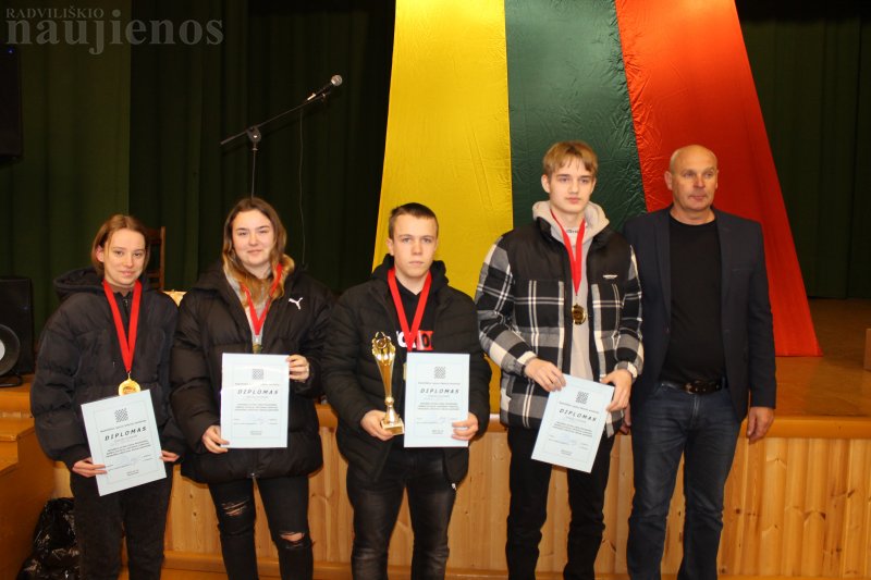 Respublikiniame šaškių turnyre varžėsi 19 komandų iš visos Lietuvos.
