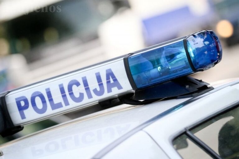 Policija narplioja mįslingą incidentą, įvykusį Radviliškio rajono laukuose