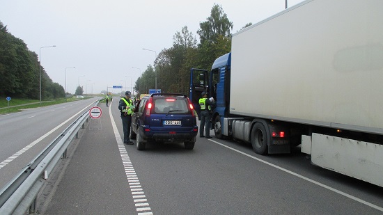 Vairuotojai pūtė į policijos „dūdeles“