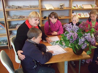 Pavartyčių kaimo bibliotekoje – susitikimas su poete