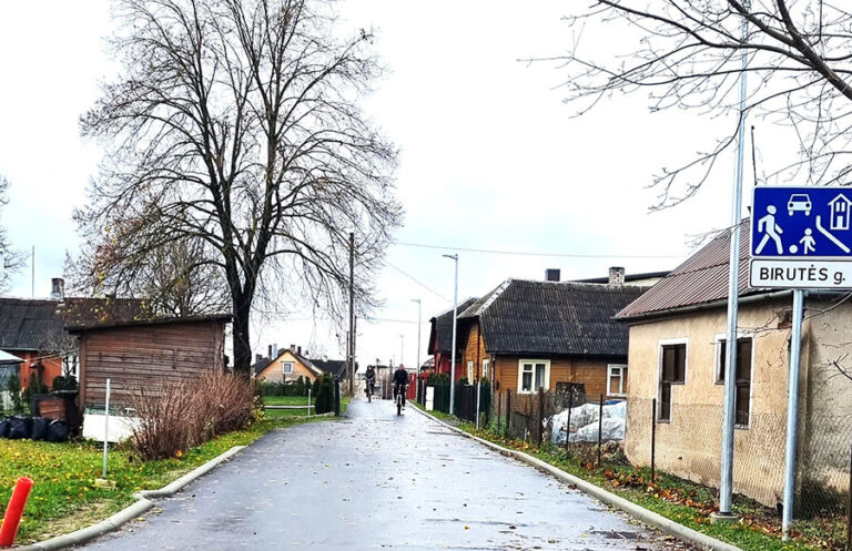 Radviliškio rajone atnaujinami gatvės ir keliai