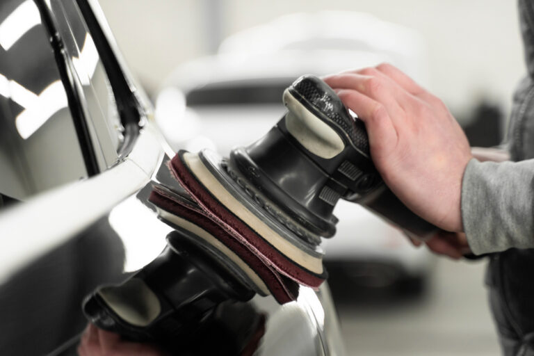 Profesionalų patarimai: kada verta keisti automobilio poliravimo padą?