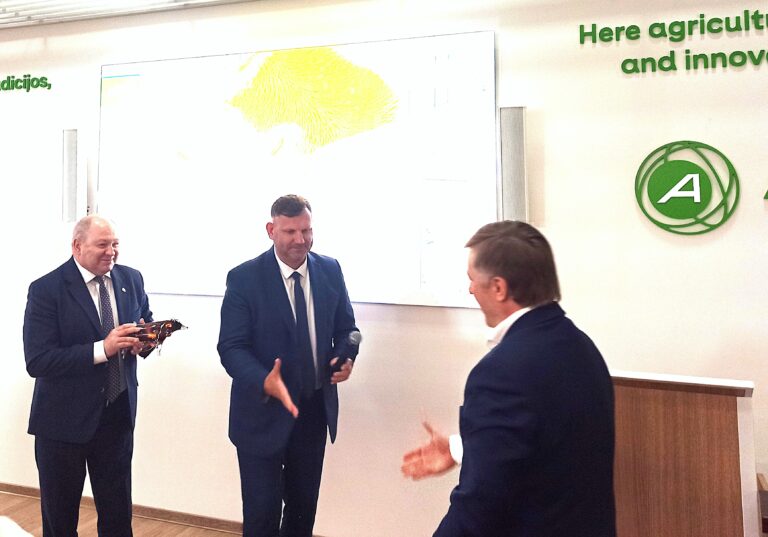 Radviliškio rajone oficialiai atidarytas „Ateities ūkis“