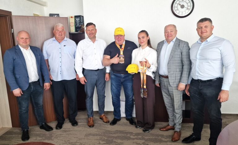 Savivaldybėje pagerbti Europos rankų lenkimo čempionato medalininkai