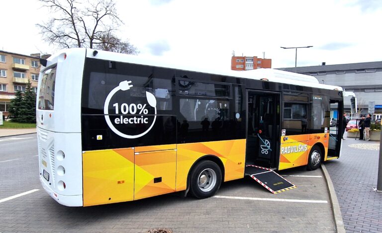 Nuo birželio 15-osios vietiniai autobusai važiuos vasaros tvarkaraščiais
