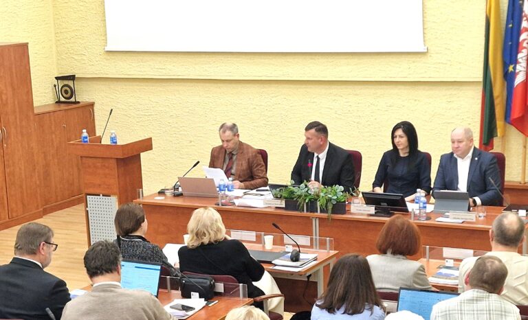 Jaunos šeimos kviečiamos pasinaudoti parama pirmajam būstui įsigyti
