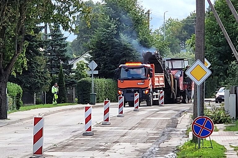 Atnaujinama viena pagrindinių Radviliškio arterijų – darbai vyksta Maironio gatvėje
